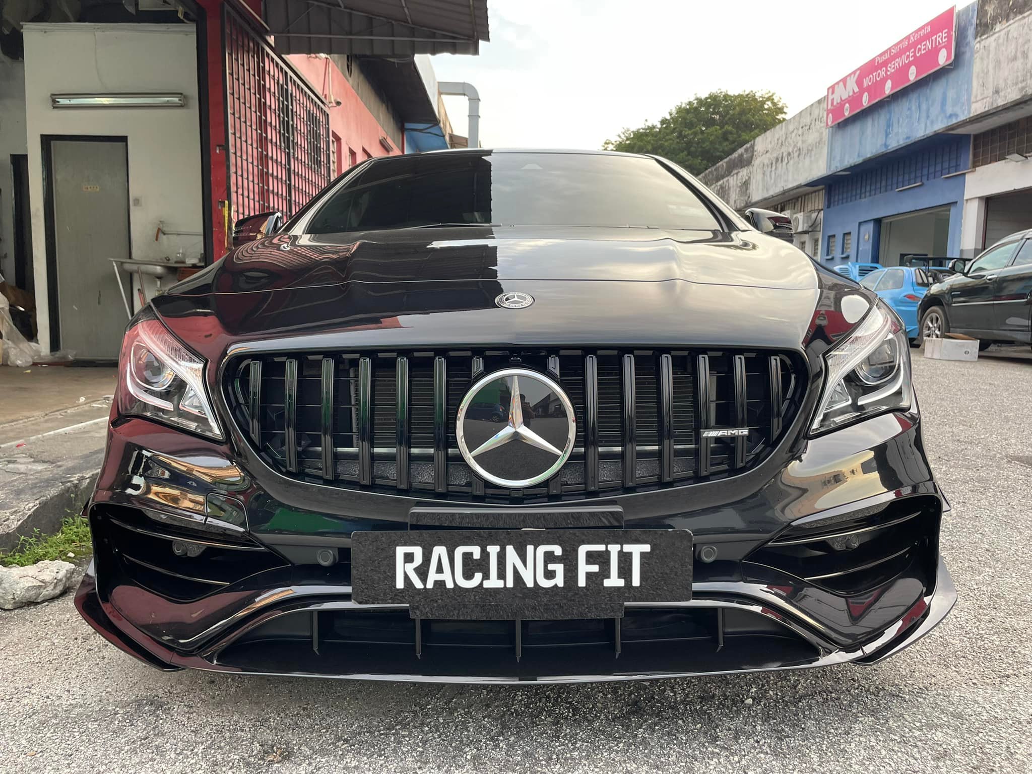 W117 CLA FACELIFT CLA45 BODYKIT CONVERSION